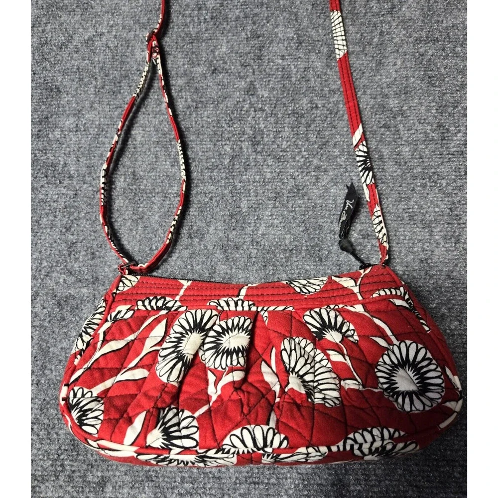 Vera Bradley Deco Daisy Crossbody Purse Purse Floral Handbag Quilted Red White - Picture 3 of 8